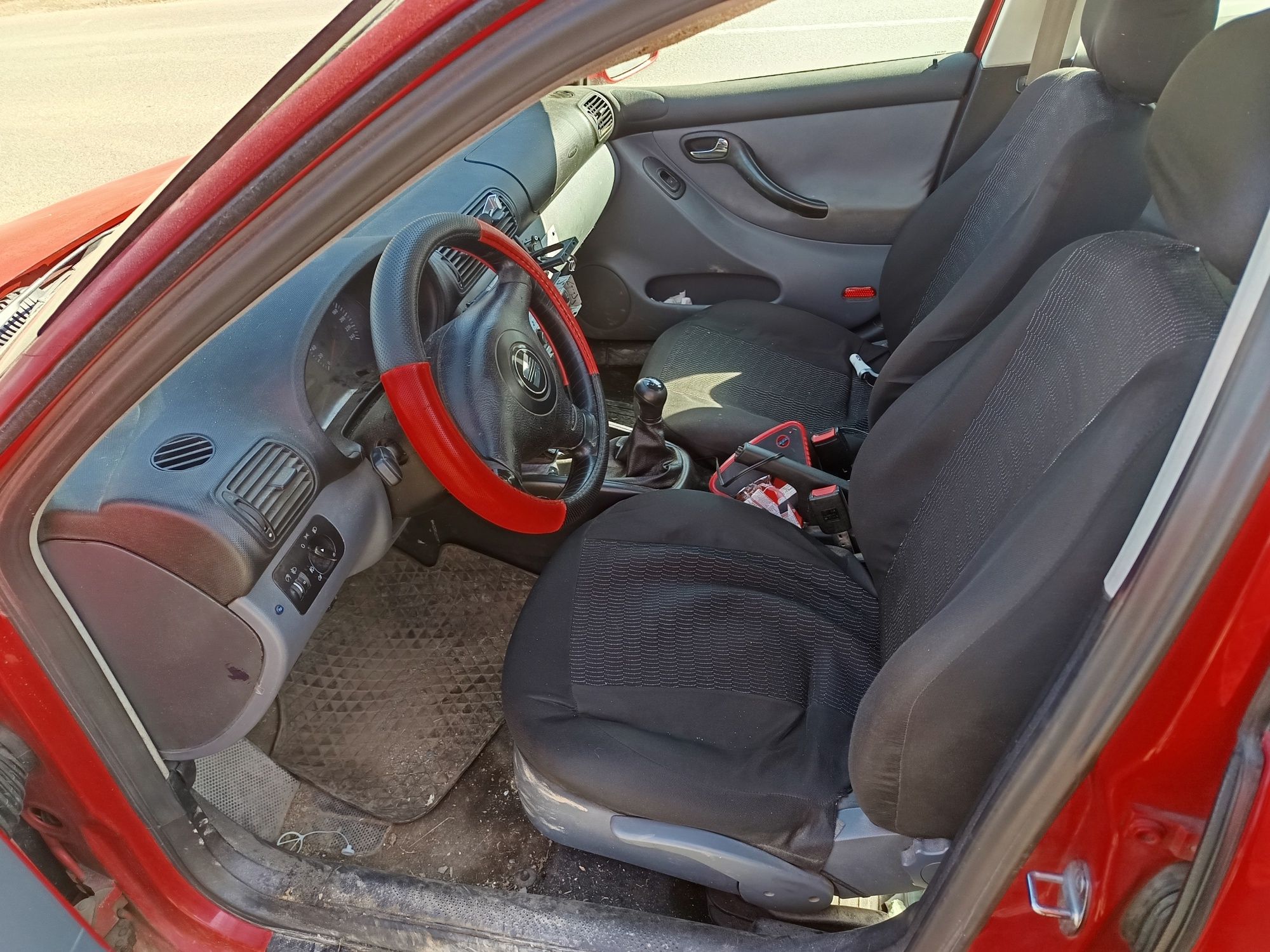 Vând Seat Leon 1.9