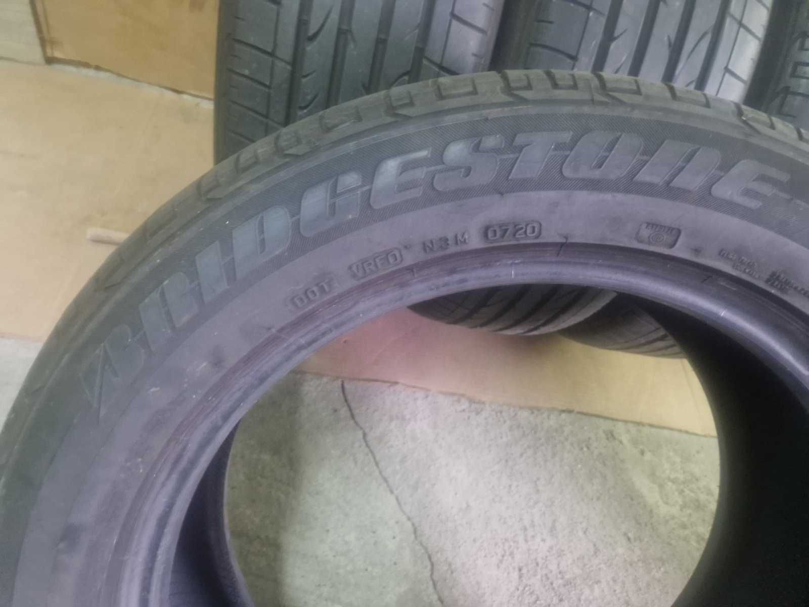 4 Bridgestone R19 235/55
летни гуми
DOT0720