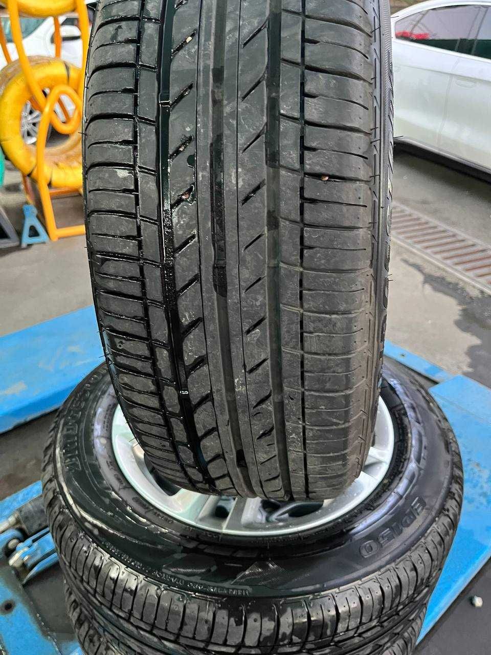 BU/U Tracker 1 16R 5/105 diska Bridgestone Ecopia 215/55R16 balon