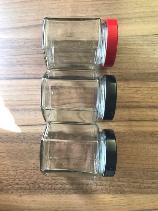 Празни бурканчета/шишенца - 196мл., 212мл., 250мл., 1500мл.