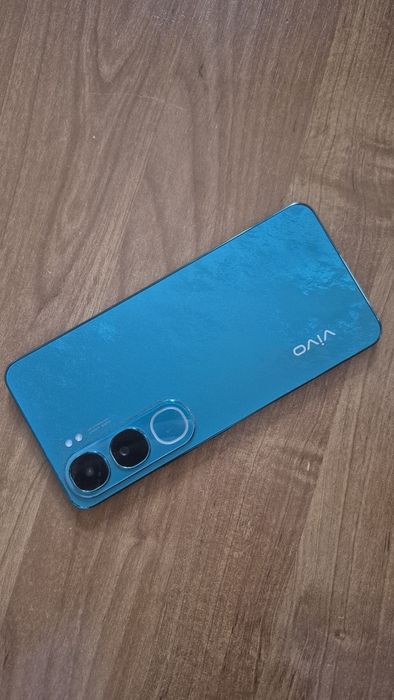 Vivo V40LITE на обмен