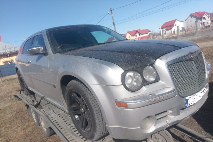 Dezmembrez Dezmembrari piese Chrysler 300c motor 3.0crd v6 211CP om642 combi far xenon bara fata completa cutie de viteze 7g tronic