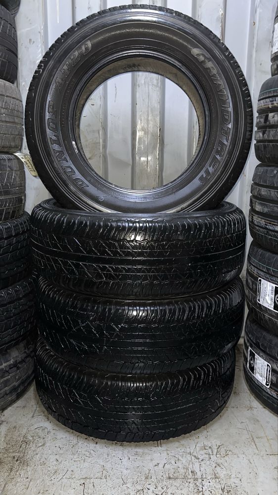 265/65 R17 Продаётся комплект летних шин Dunlop Grandtrek