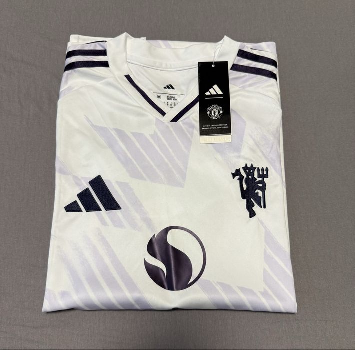 Футболен екип на Manchester United. 2025/2026