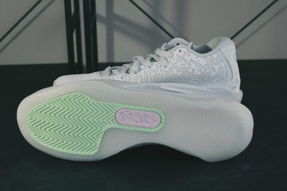 Нови! Air Jordan Zion 3 - 43 номер Оригинални!