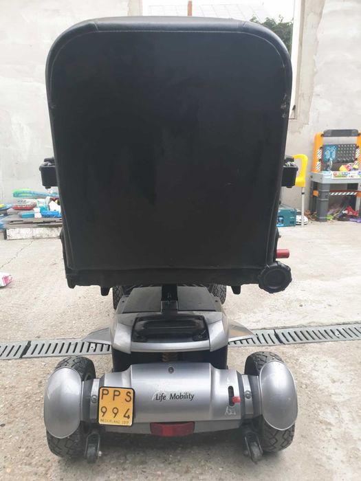 Carut-scuter electric ca nou VIVO 1!!