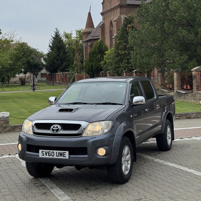 Toyota Hilux 3.0 D4D Invincible