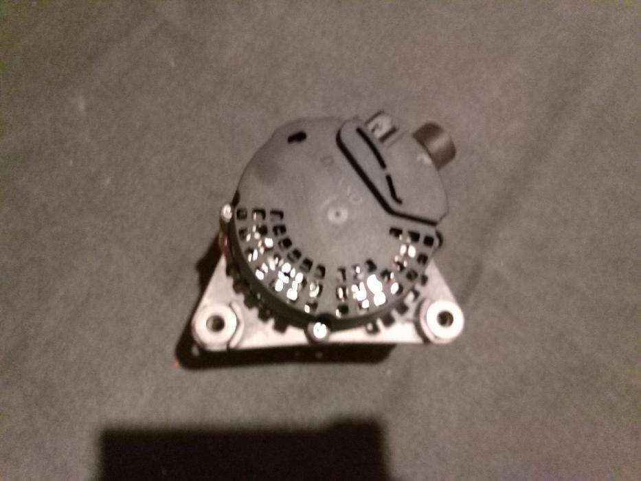 Alternator Peugeot 208 1.0/ 1.2 dupa 2012