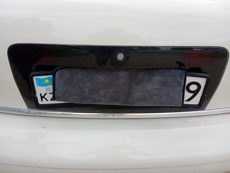 Подномерник бленда Ауди а6с5 Седан