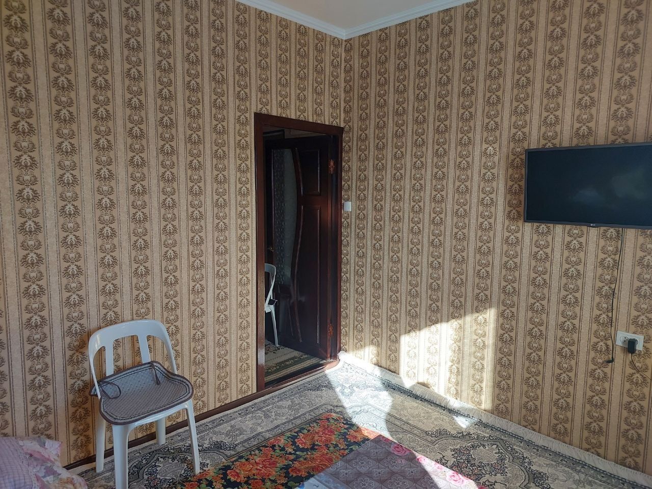 Uy sotiladi mirobod tumani  (narxini keliwamiz)
