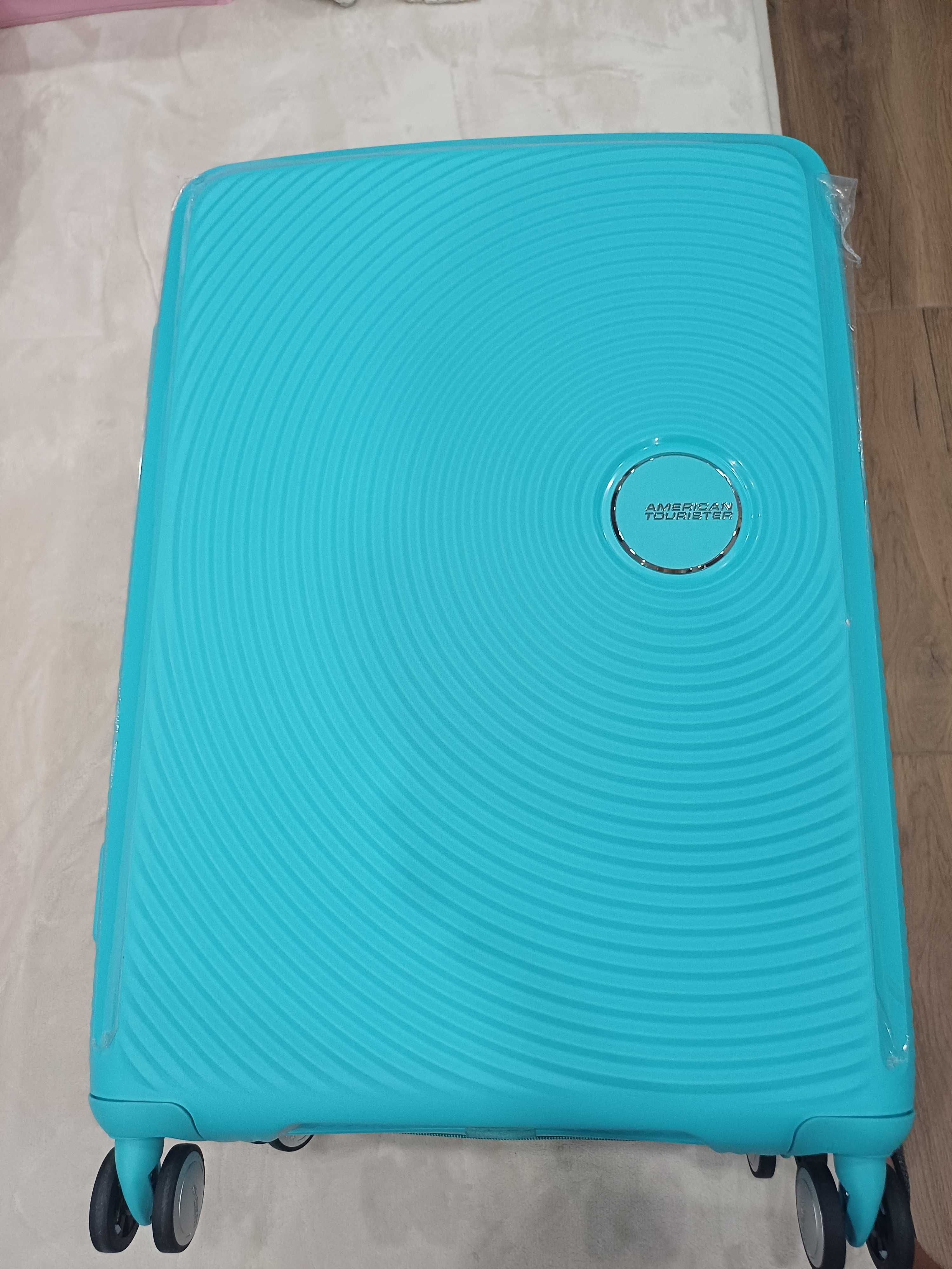 Куфар American Tourister