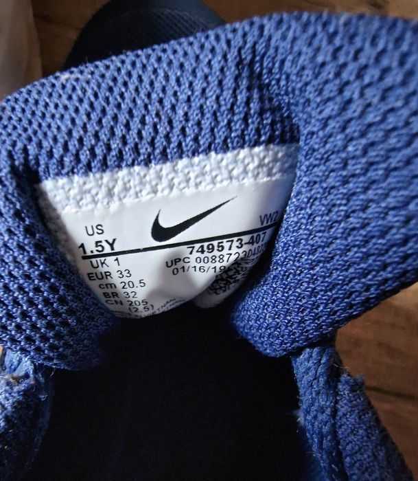 Маратонки джапанки пантофи сандали