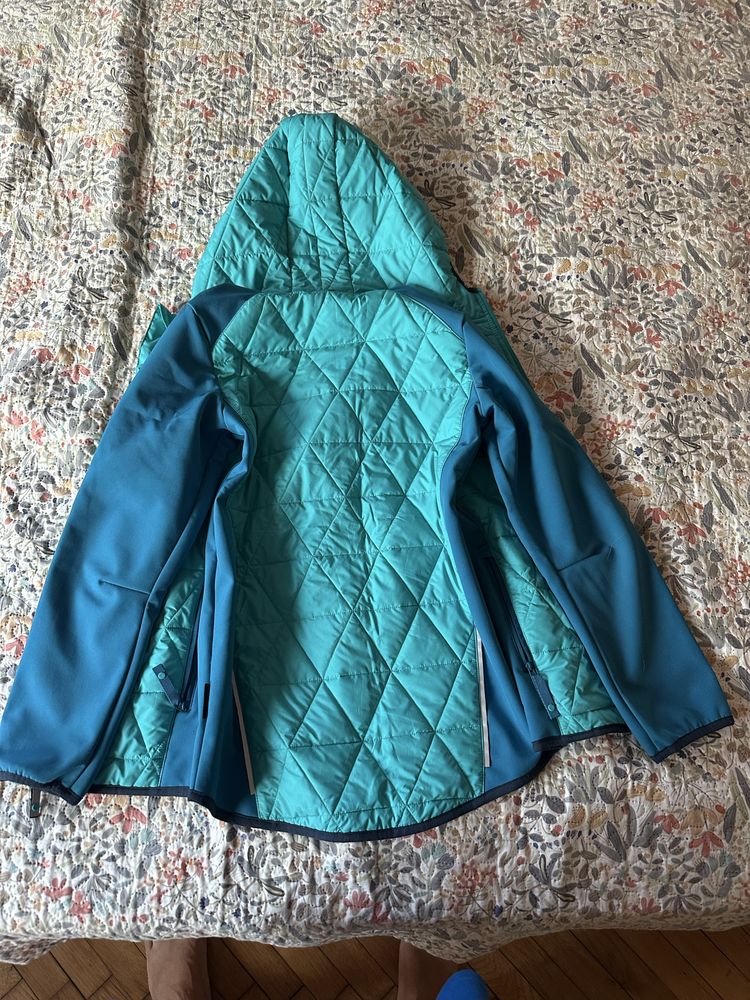 Есенно момчешко яке jack Wolfskin