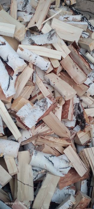 Дрова, в мешках.