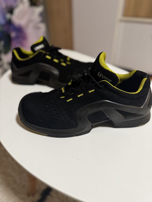 Uvex papuci de lucru profesionali 43