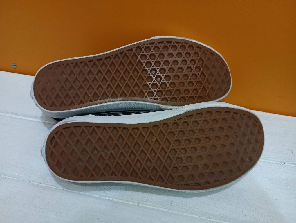 Vans кожени N 37 - 29 лв