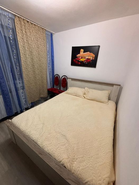 Vând apartament cu doua camere