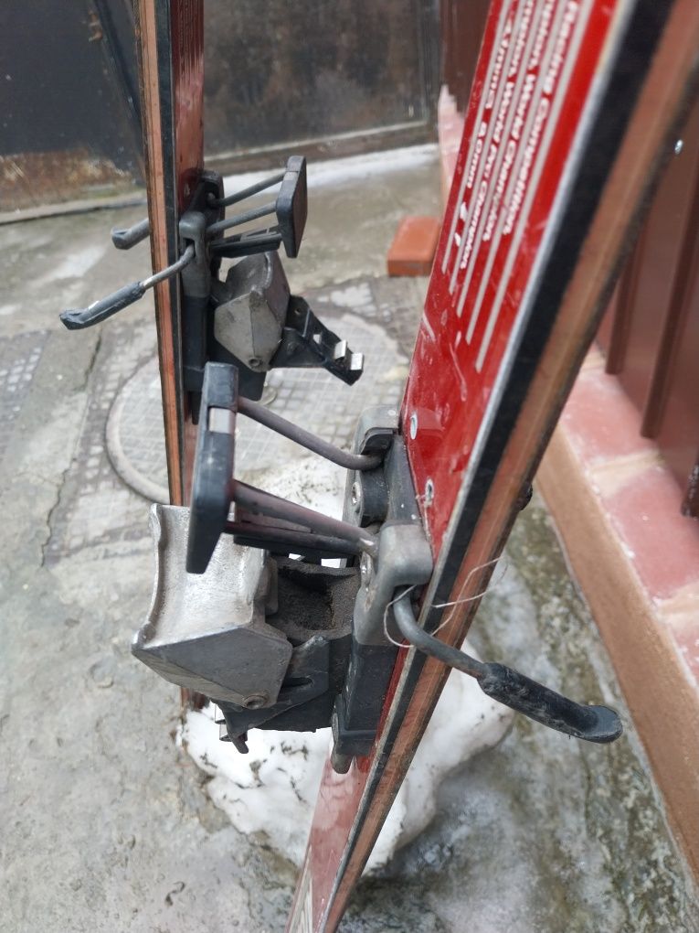 Skiuri ieftine mărime mare