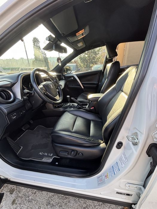 Toyota RAV4 Hybrid 4x4 Stare impecabilă