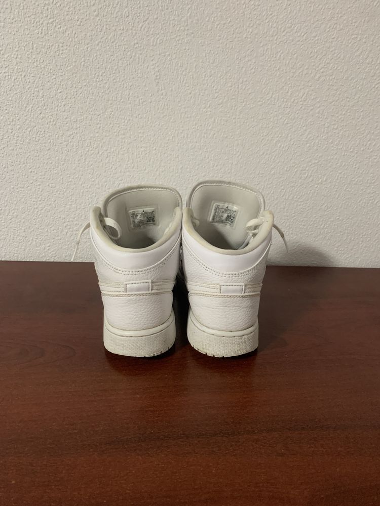 Jordan 1 Mid Triple White