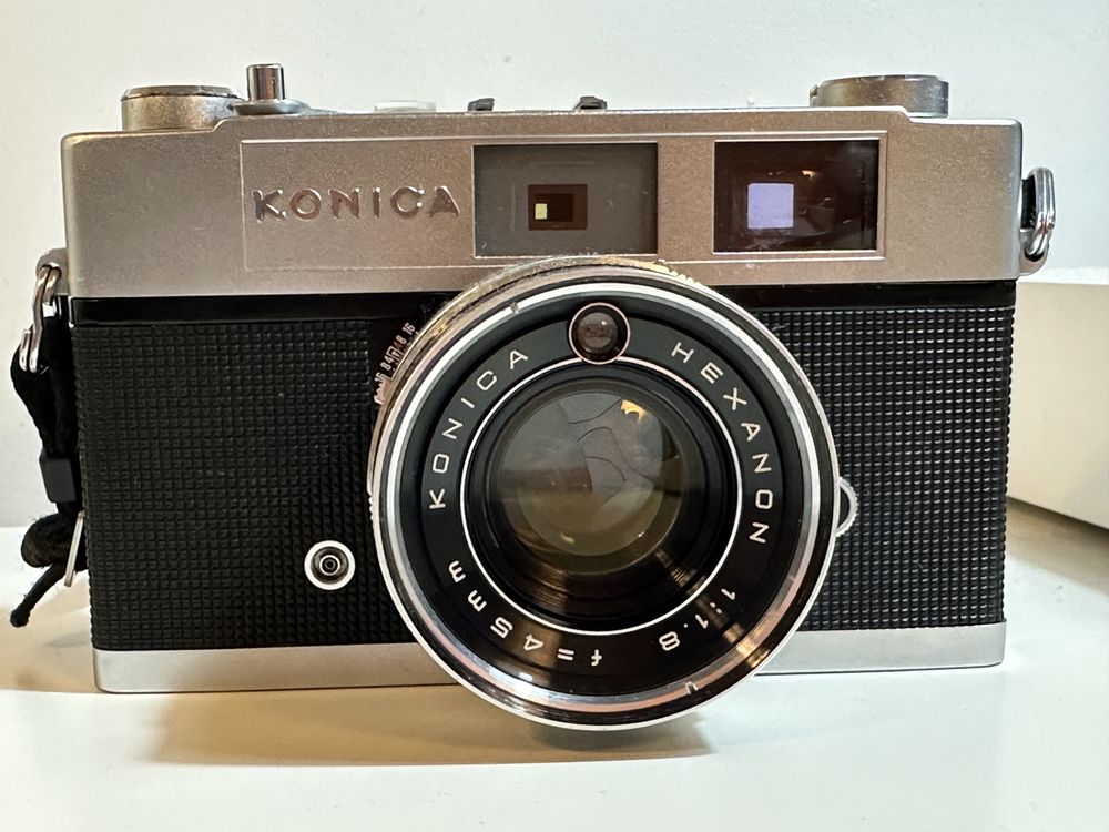 Vand Konica Auto S2 cu lentila hexanon 45mm 1.8