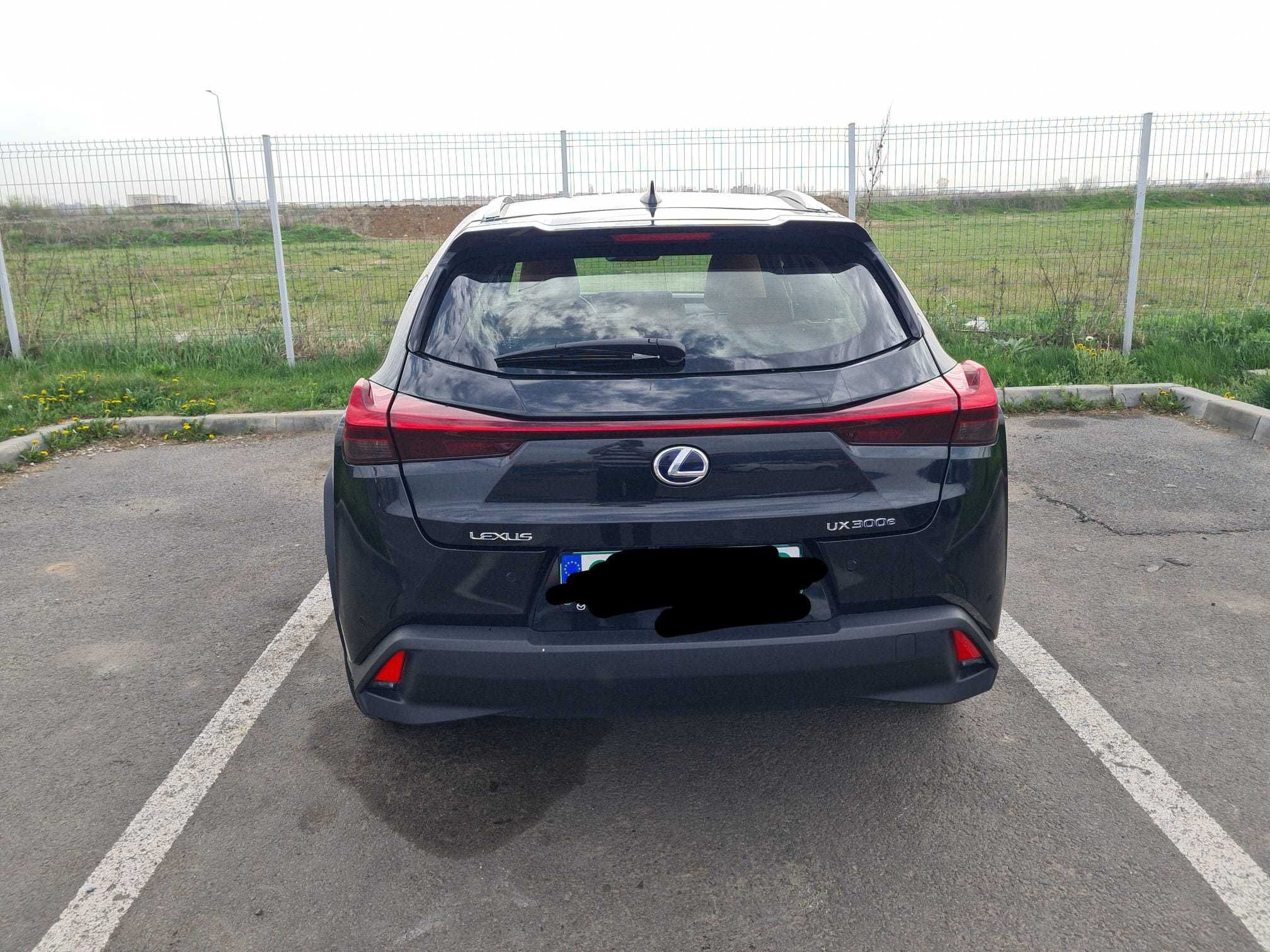 Lexus UX 300e (2021, 9.300 km, TVA deductibil)