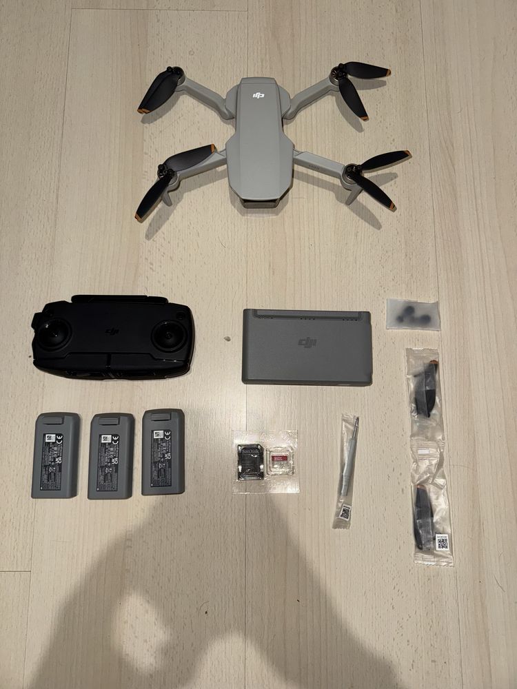Дрон DJI mini se