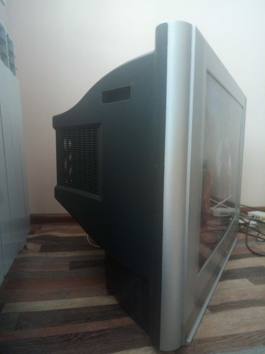 Продам Телевизор LG