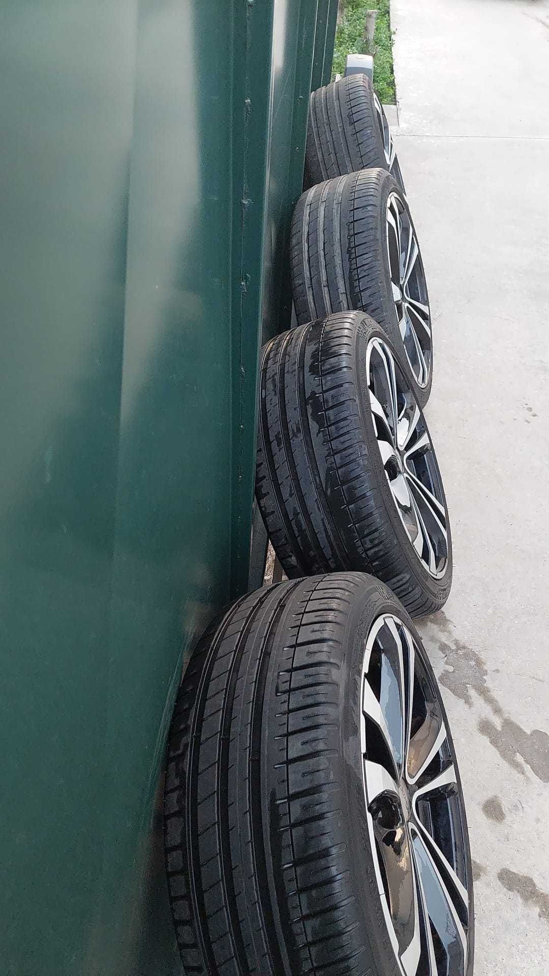 Гуми със джанти BROCK-MICHELIN 225/40R18