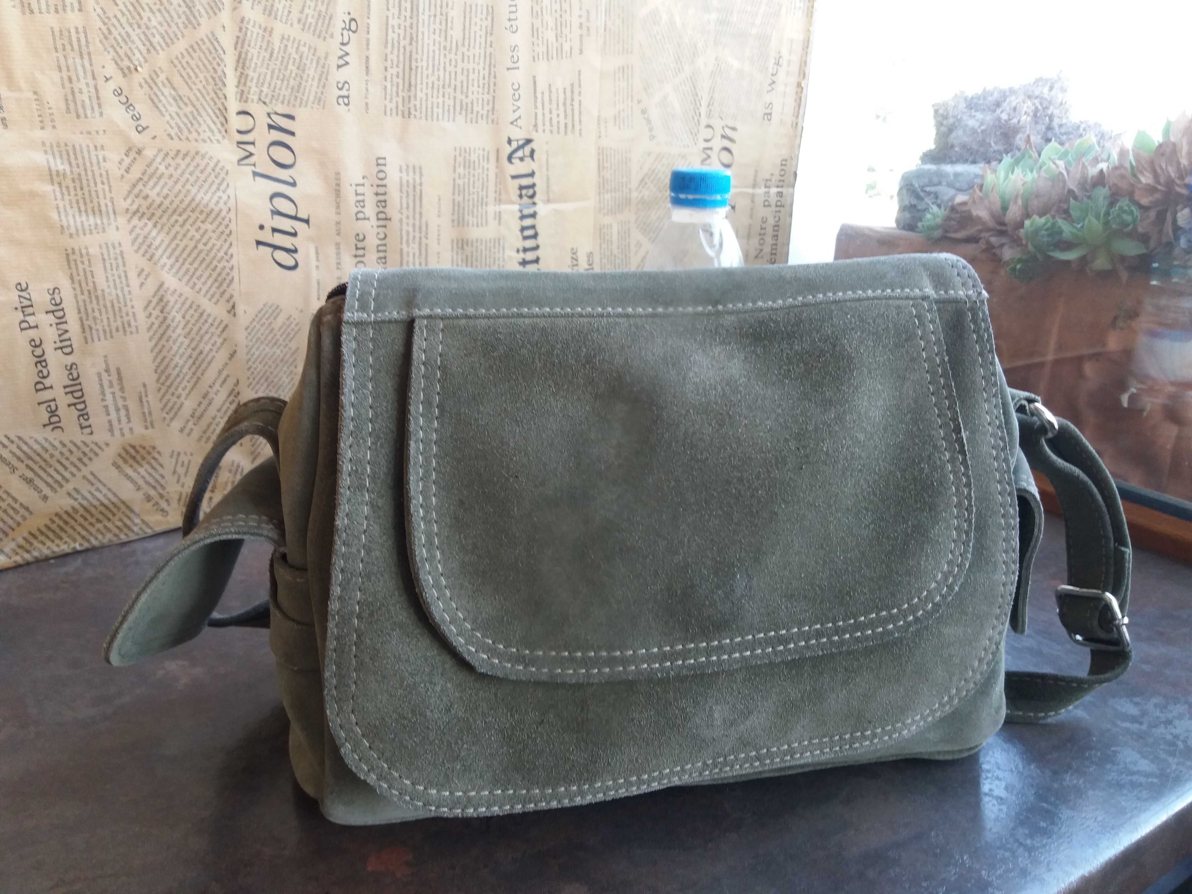 зелена велурена чанта-естествена кожа