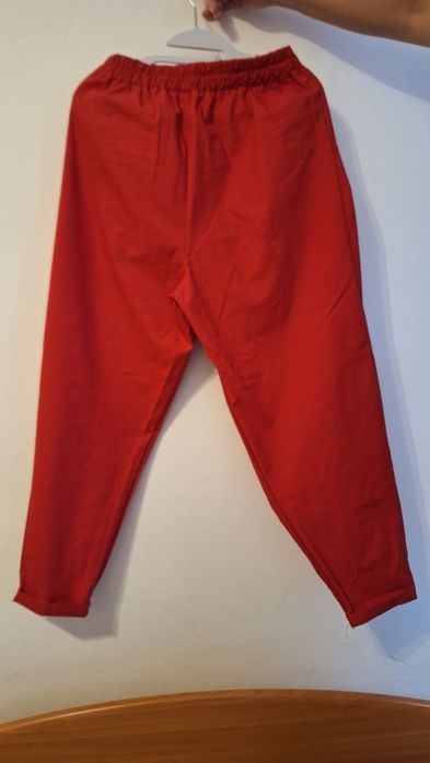 Pantaloni roșii Wendy Trendy, noi, cu etichetă