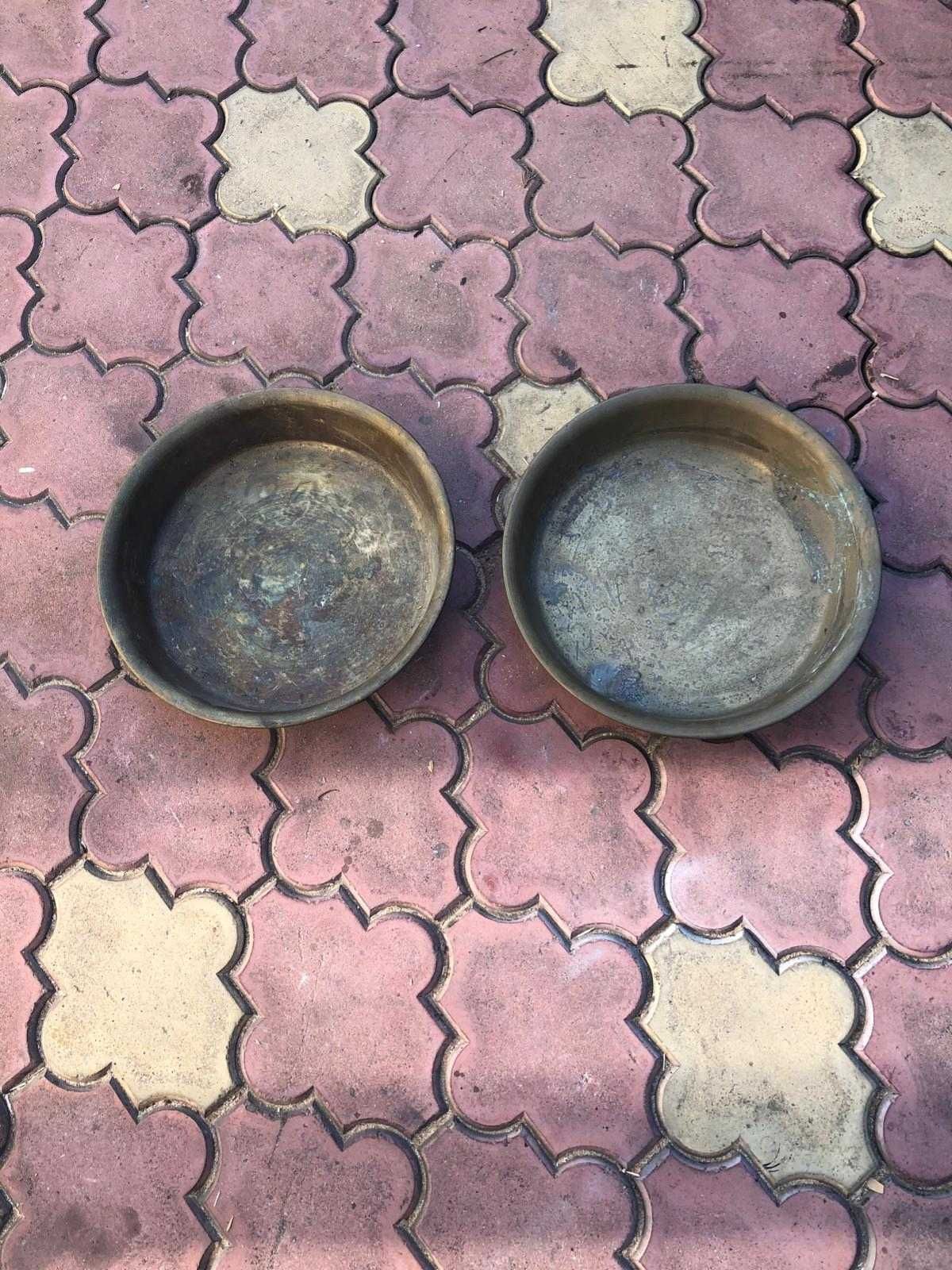Tavi vase cupru, alama