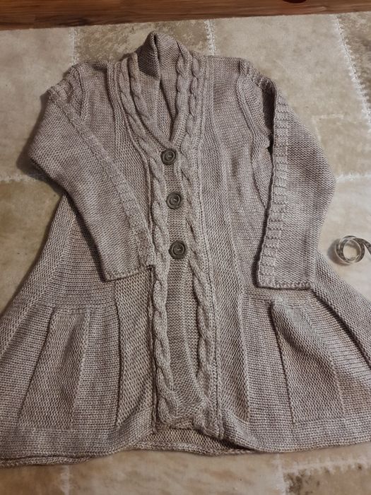Cardigan lung/pulover tricotat
