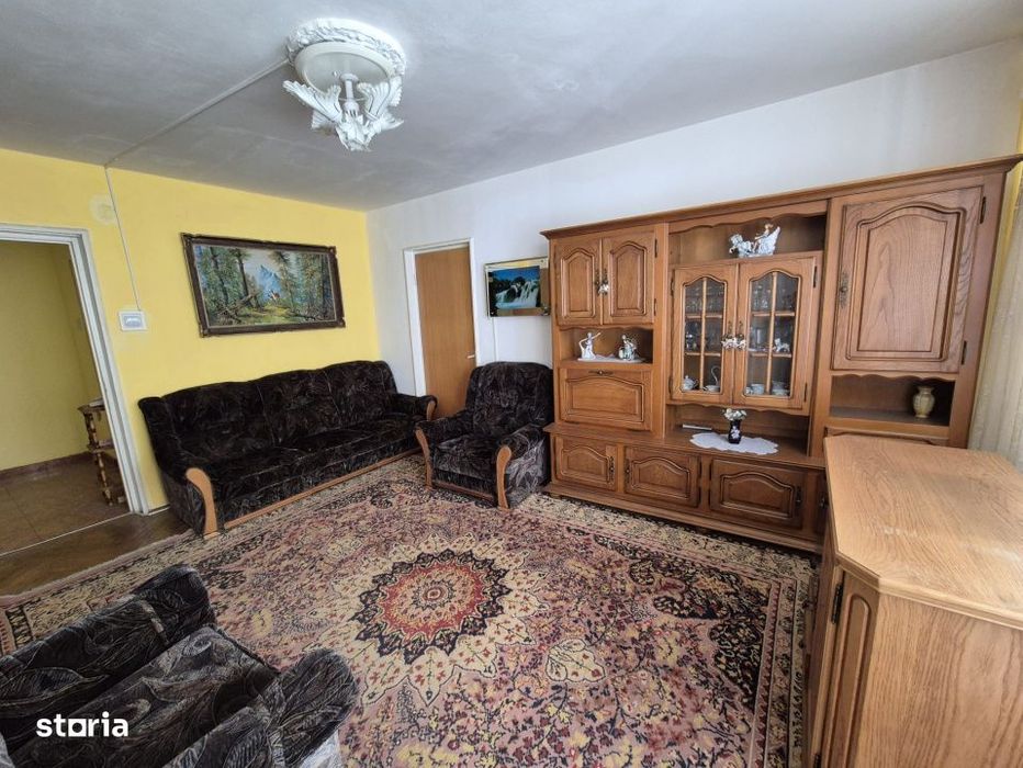 Apartament 3 camere, Trivale – 2 bai, 2 balcoane, lift nou, loc parc