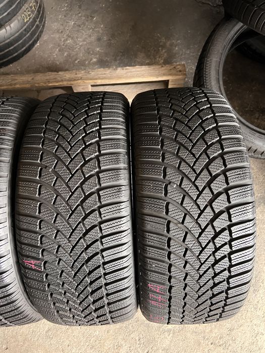4 anvelope iarna ca NOI 225/45/17 , Bridgestone , 8 mm , DOT 2022