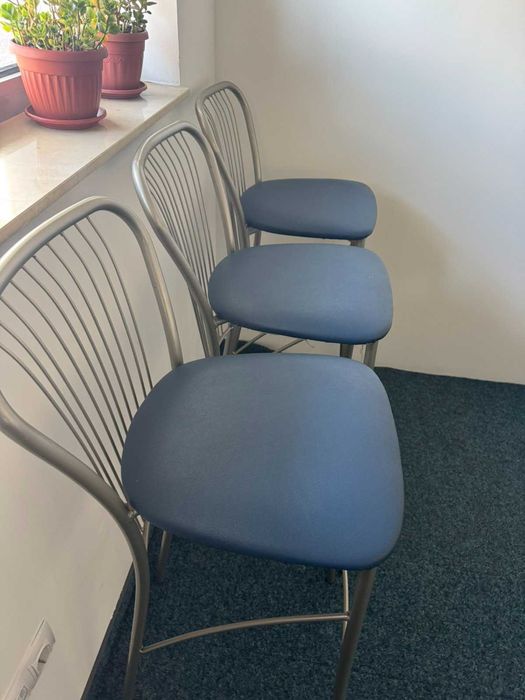 Бар столове 4 бр.