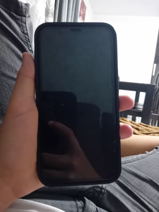 Iphone xr sau schimb pe leptop