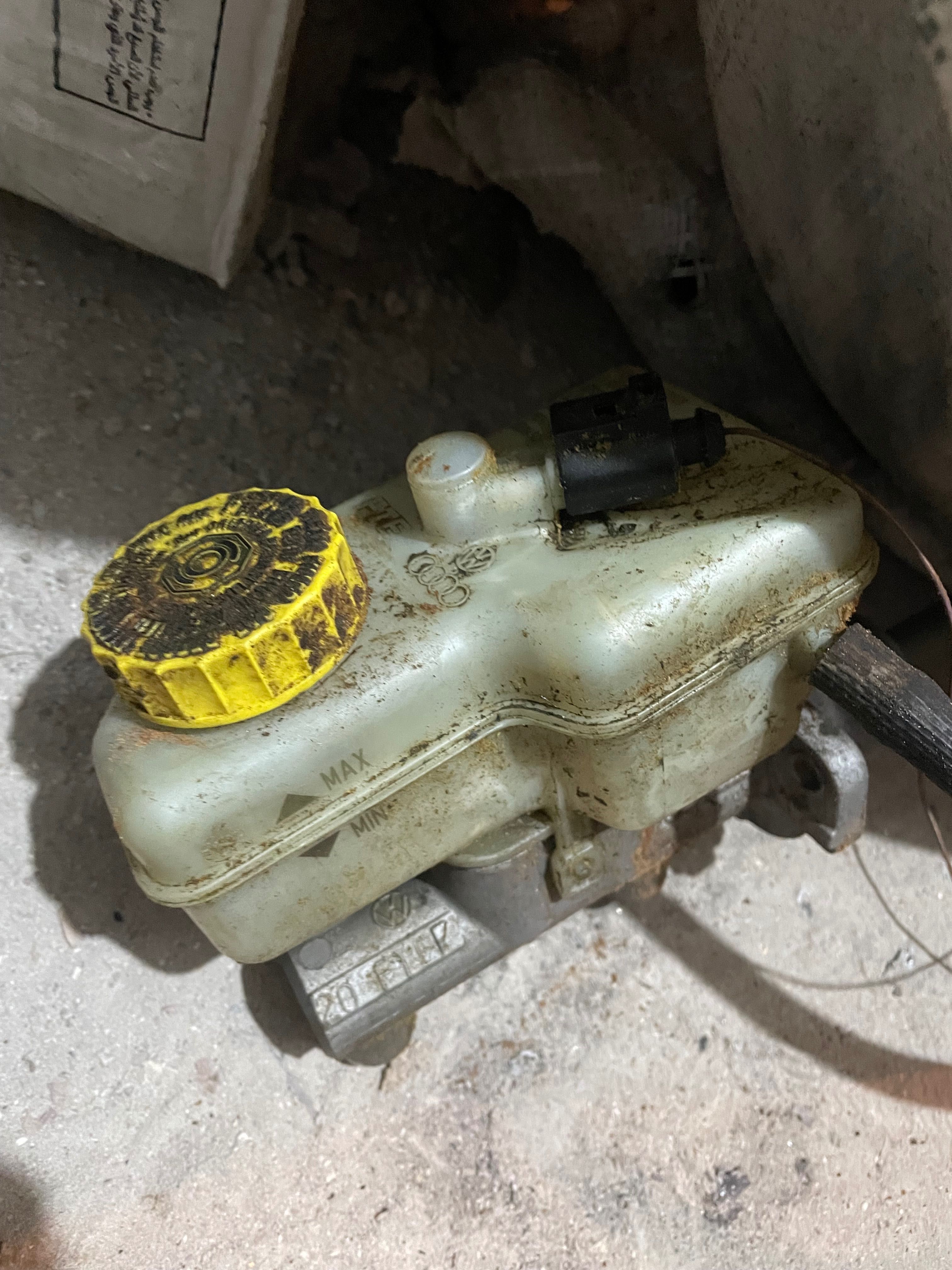 1.9 SDI На части Шкода