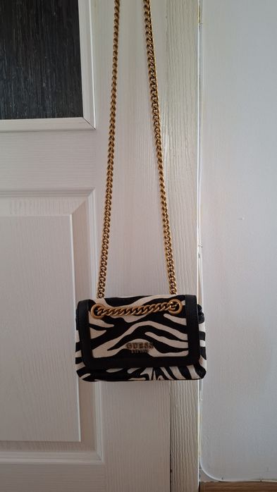 Страхотна дамска чанта