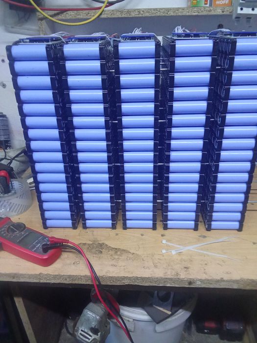 Vind celule 21700 2500 de Leie bancu .l