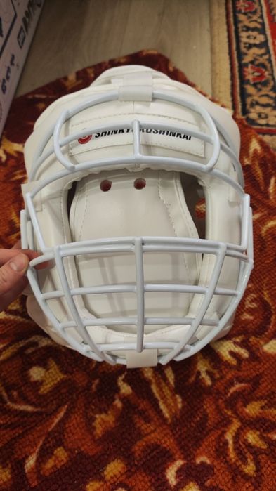 Шлем L и протектор M для каратэ