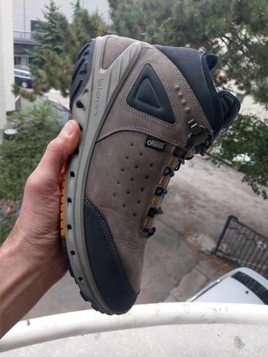 Резервирани.Ecco Biom Gore-tex 45нм. 29,0см.