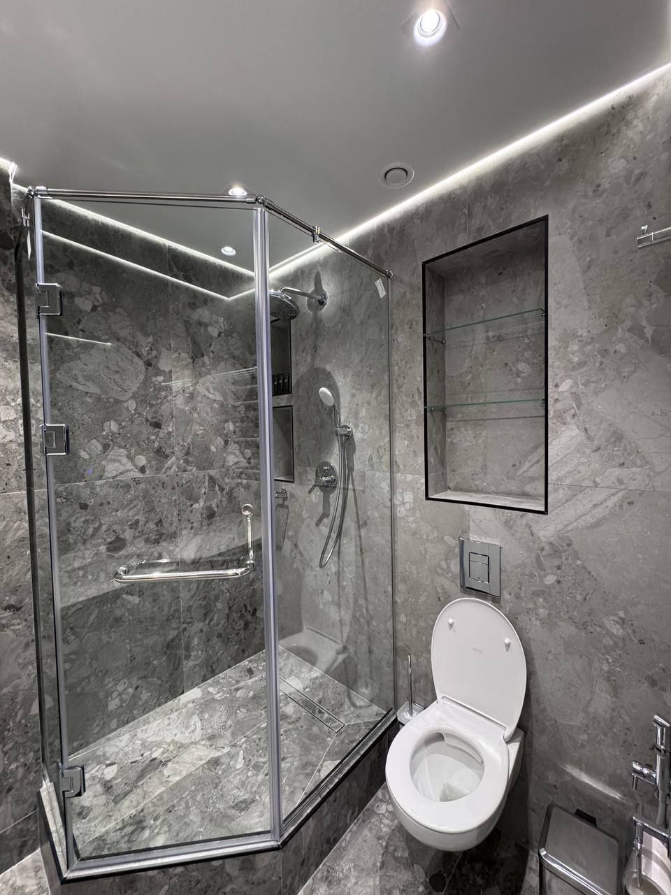 Продам 2/24/27 54м2 в ЖК NRG U-Tower, ор-р: Дружба Народов