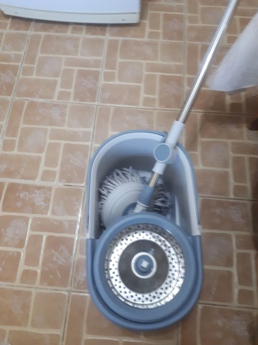 Продам швабру предназначена для уборки полов