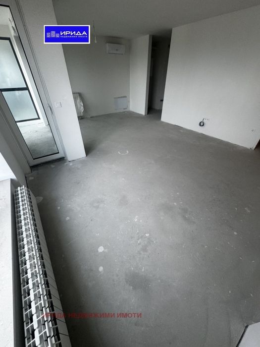 Просторен тристаен апартамент в Кръстова вада с АКТ 16!