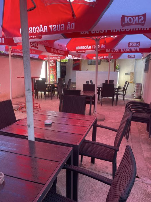 De VANZARE-3spati comerciale + 2 terase +casa P+etaj+curte