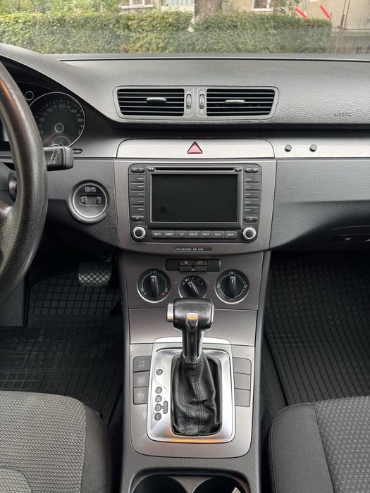 Vand Volkswagen Passat B6 sau schimb