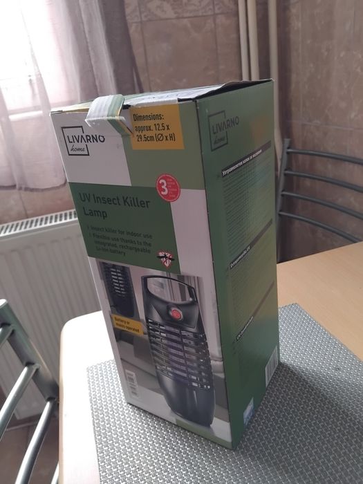 Dispozitiv UV împotriva insectelor