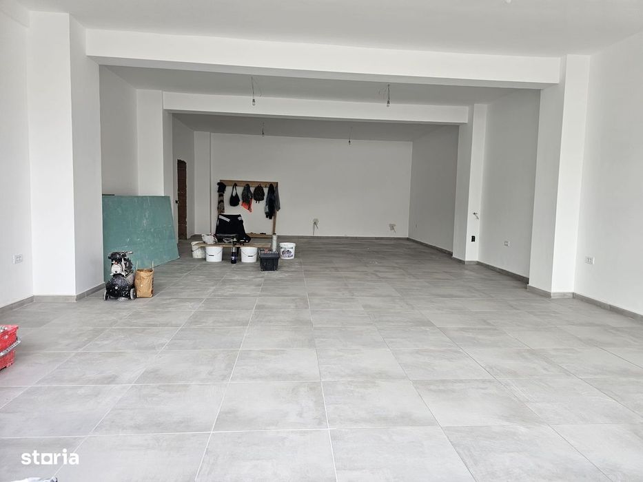 Spatiu Comercial 50 Mp Centru Civic La Bulevard Pt Comert Sau Servicii