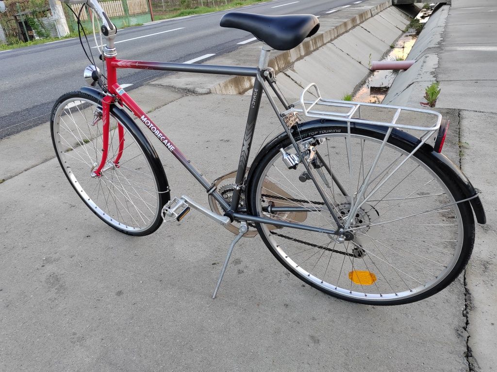 Bicicleta vintage Motobecane Voyage ,roti 28, 18 viteze ,Foi ovale